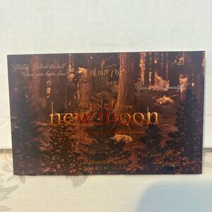 Colourpop x Twilight Eyeshadow Palette